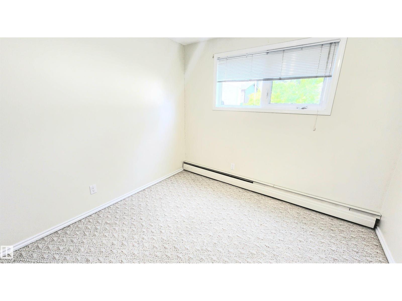8824 90 ST NW - 23