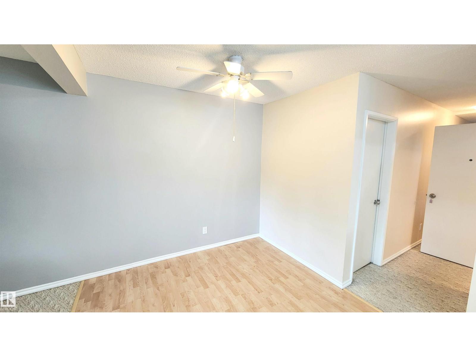 8824 90 ST NW - 12
