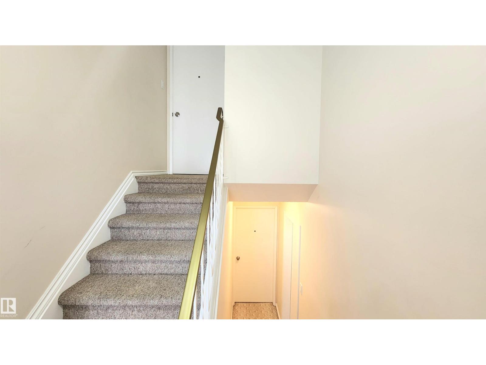 8824 90 ST NW - 9