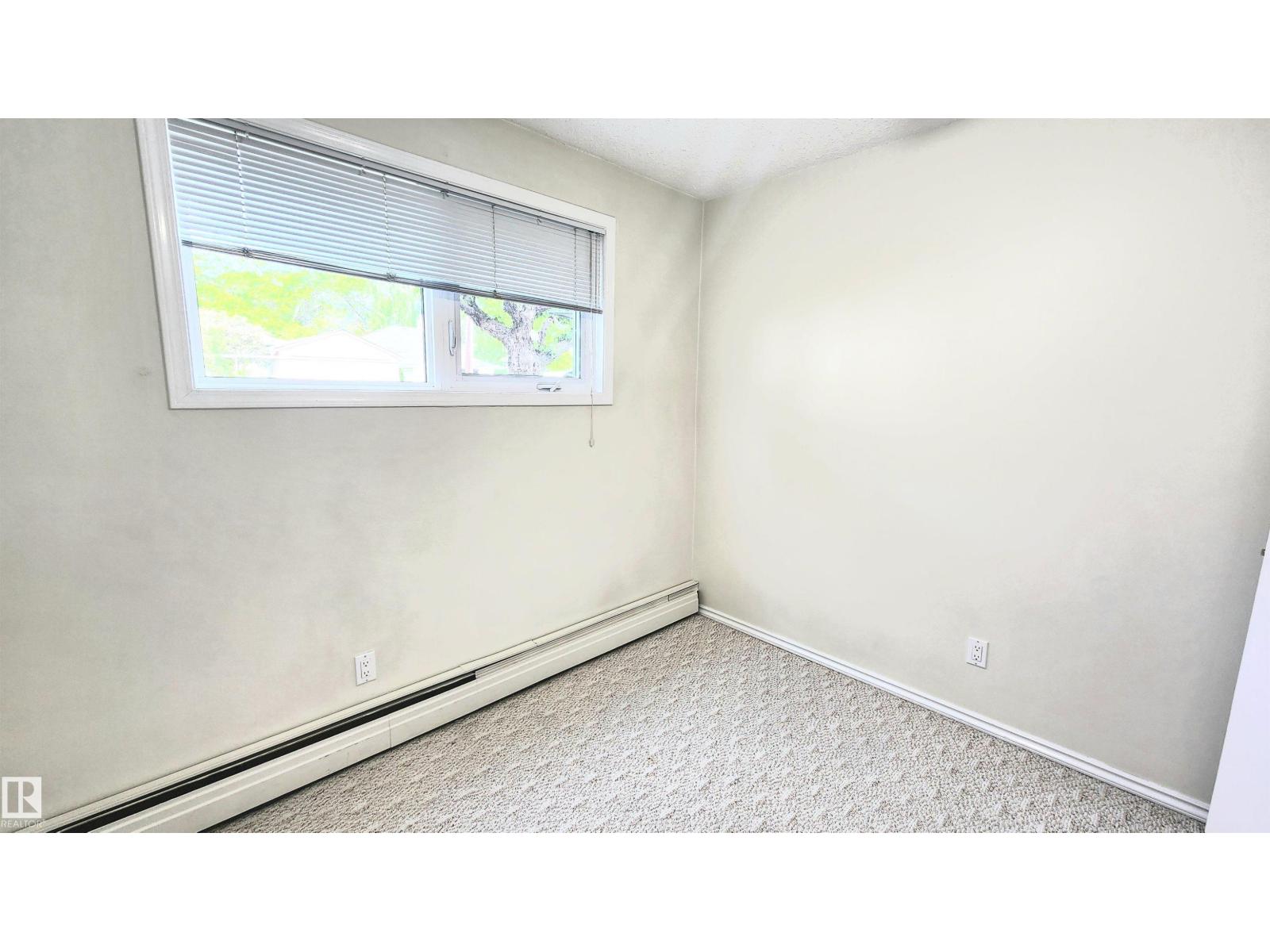 8824 90 ST NW - 24