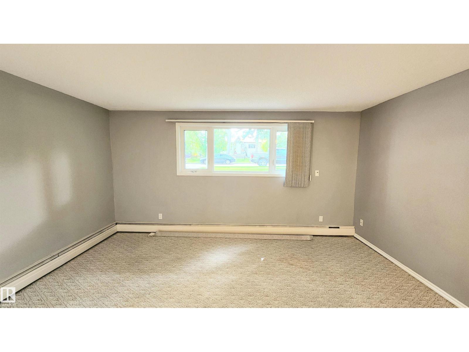 8824 90 ST NW - 19