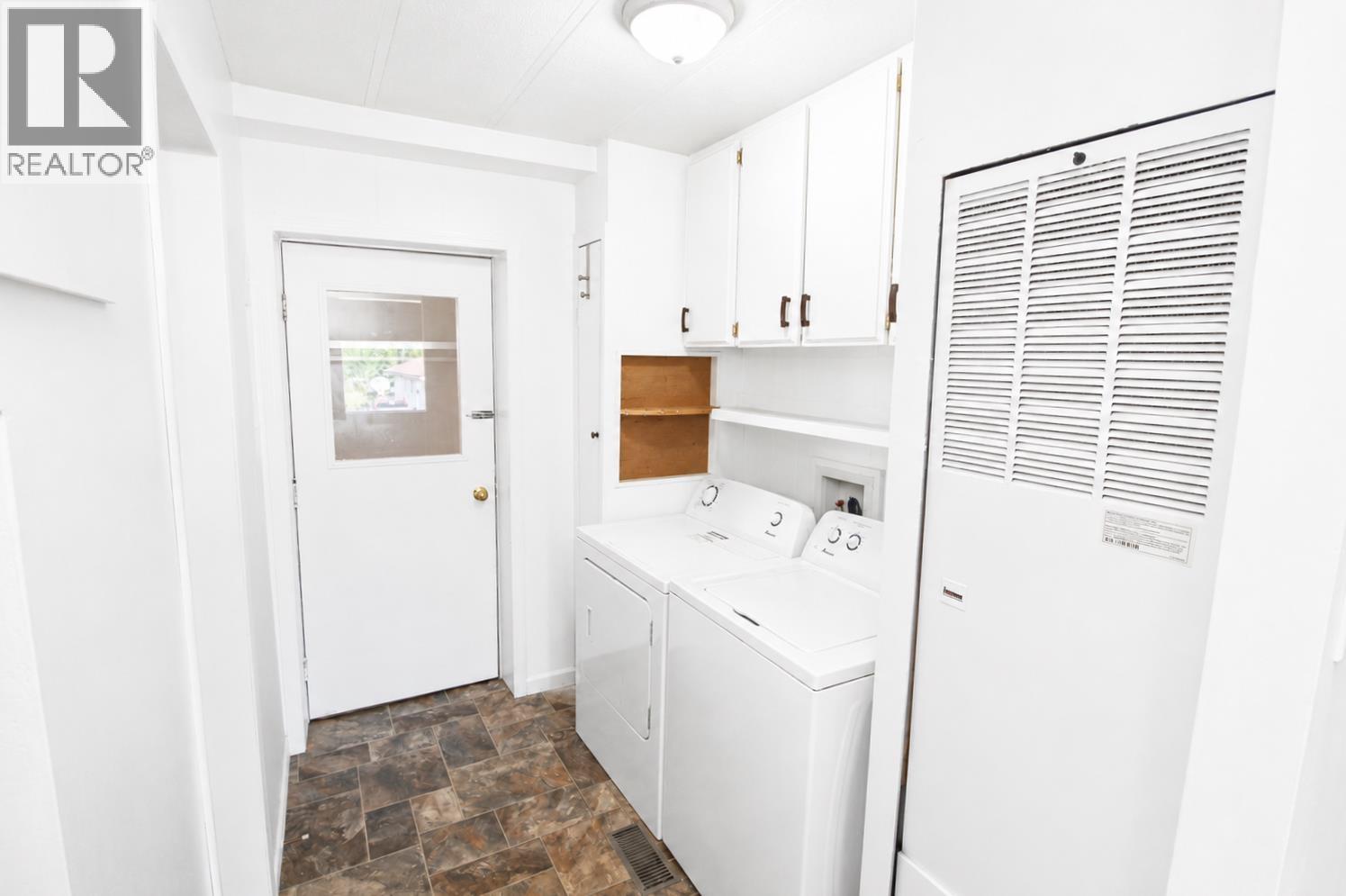 2750 MIDDLETON ROAD - 23