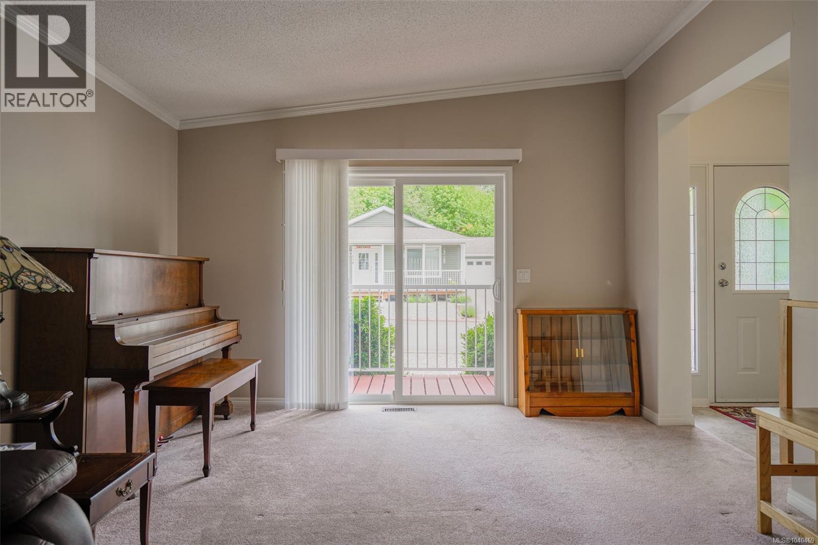 #115 5555 Grandview Rd - 21