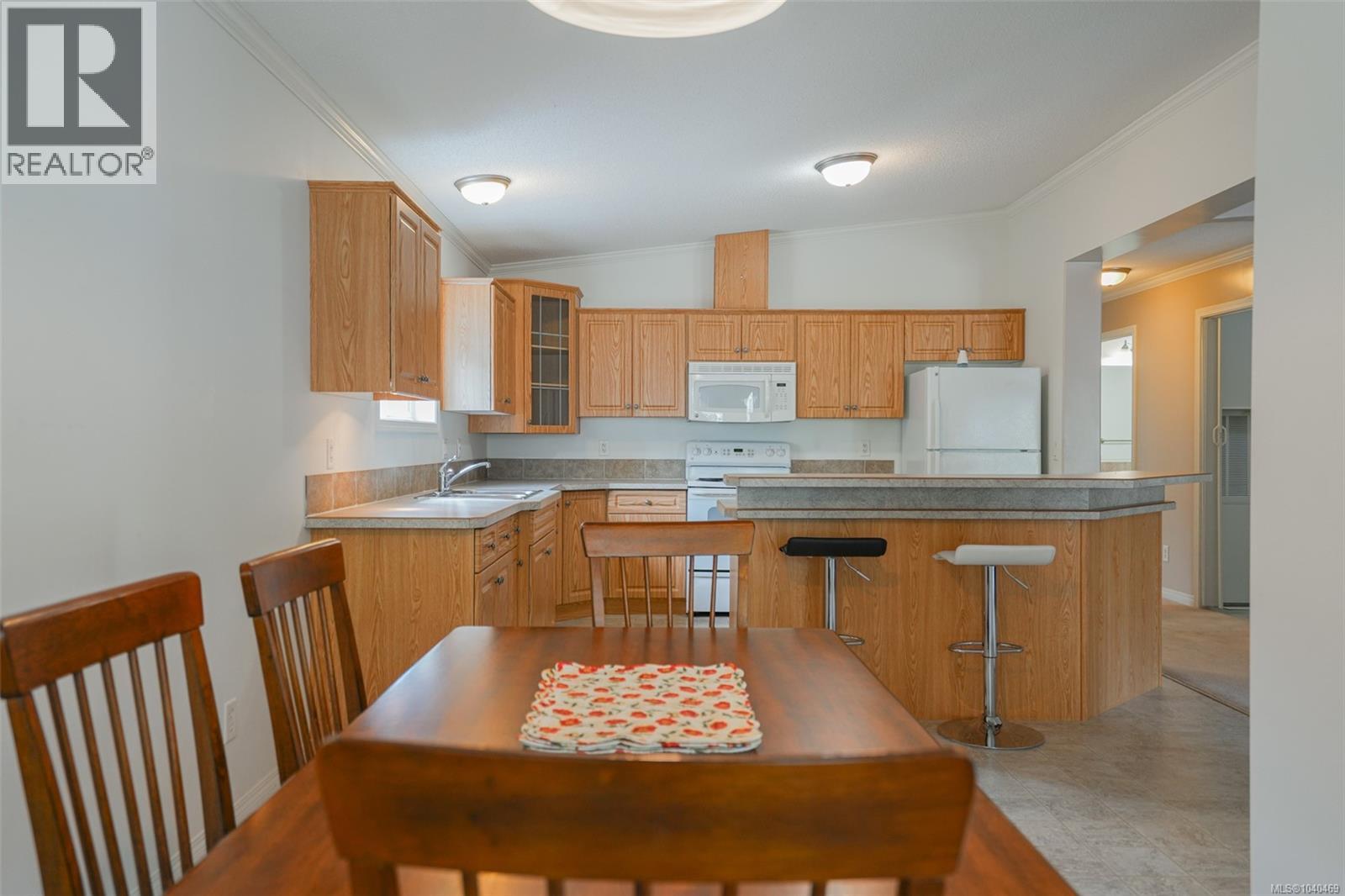 #115 5555 Grandview Rd - 6