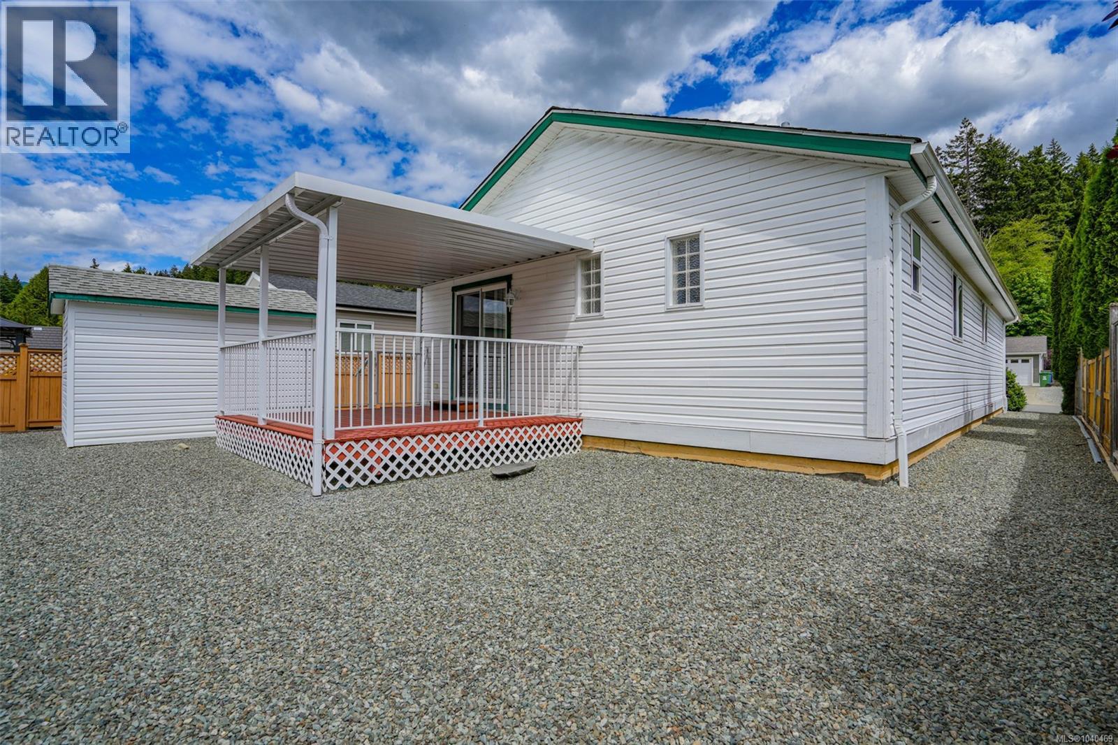 #115 5555 Grandview Rd - 43