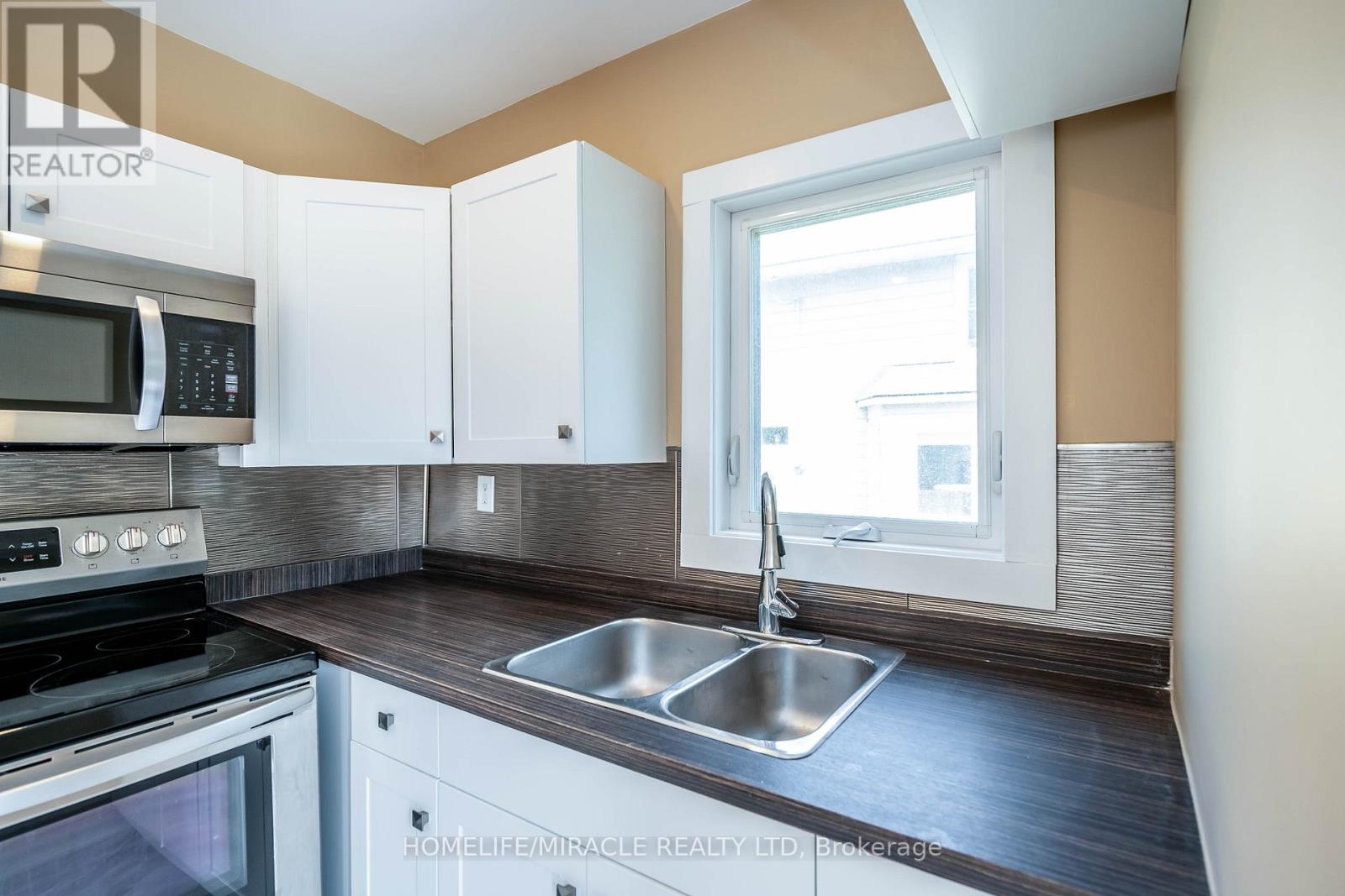 4428 HOMEWOOD AVENUE - 18