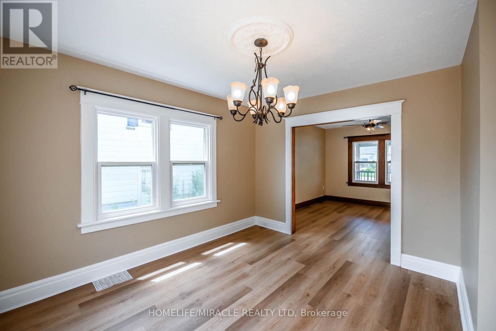 4428 HOMEWOOD AVENUE - 19