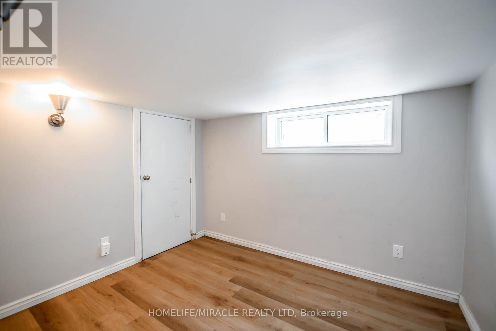 4428 HOMEWOOD AVENUE - 33