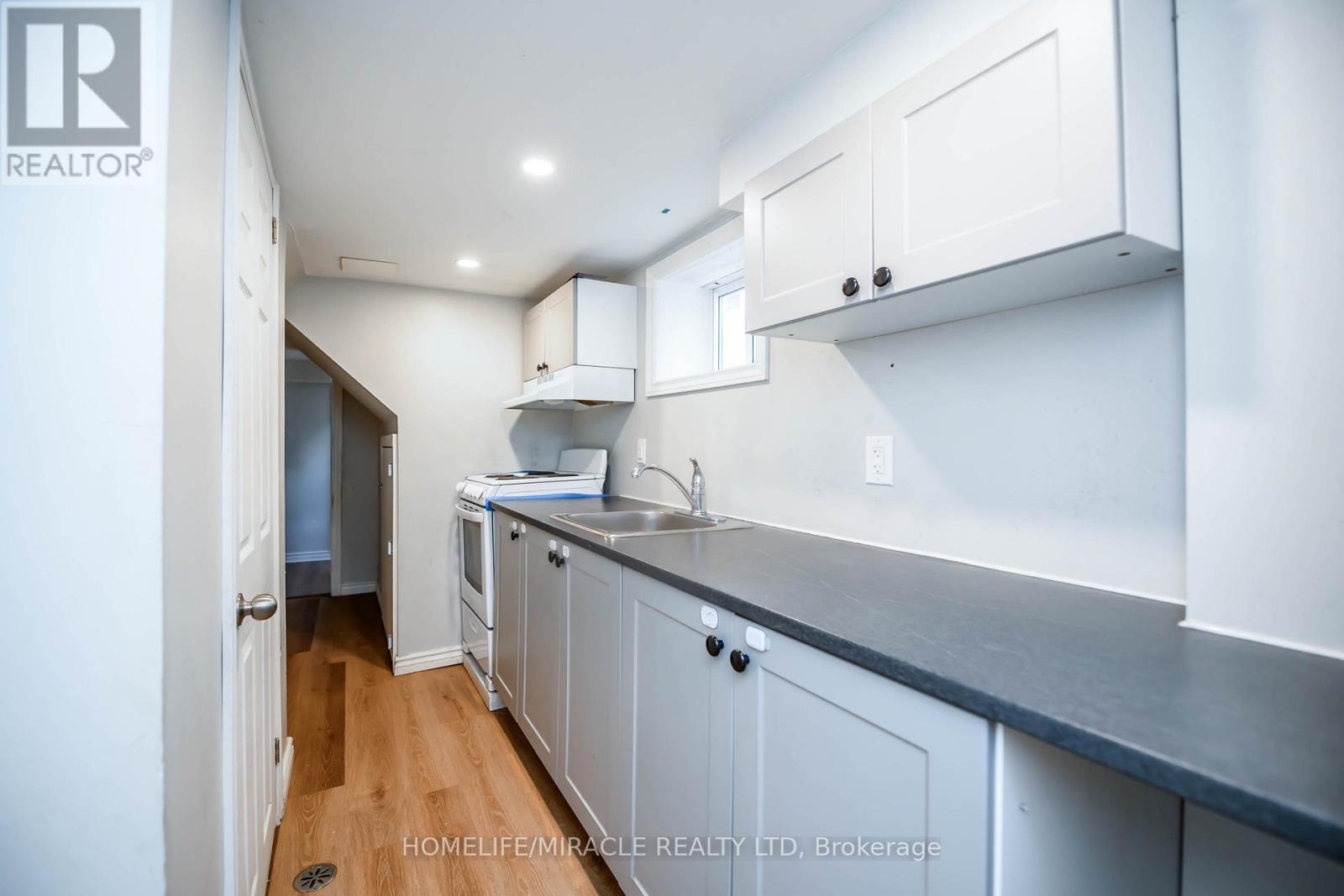 4428 HOMEWOOD AVENUE - 38