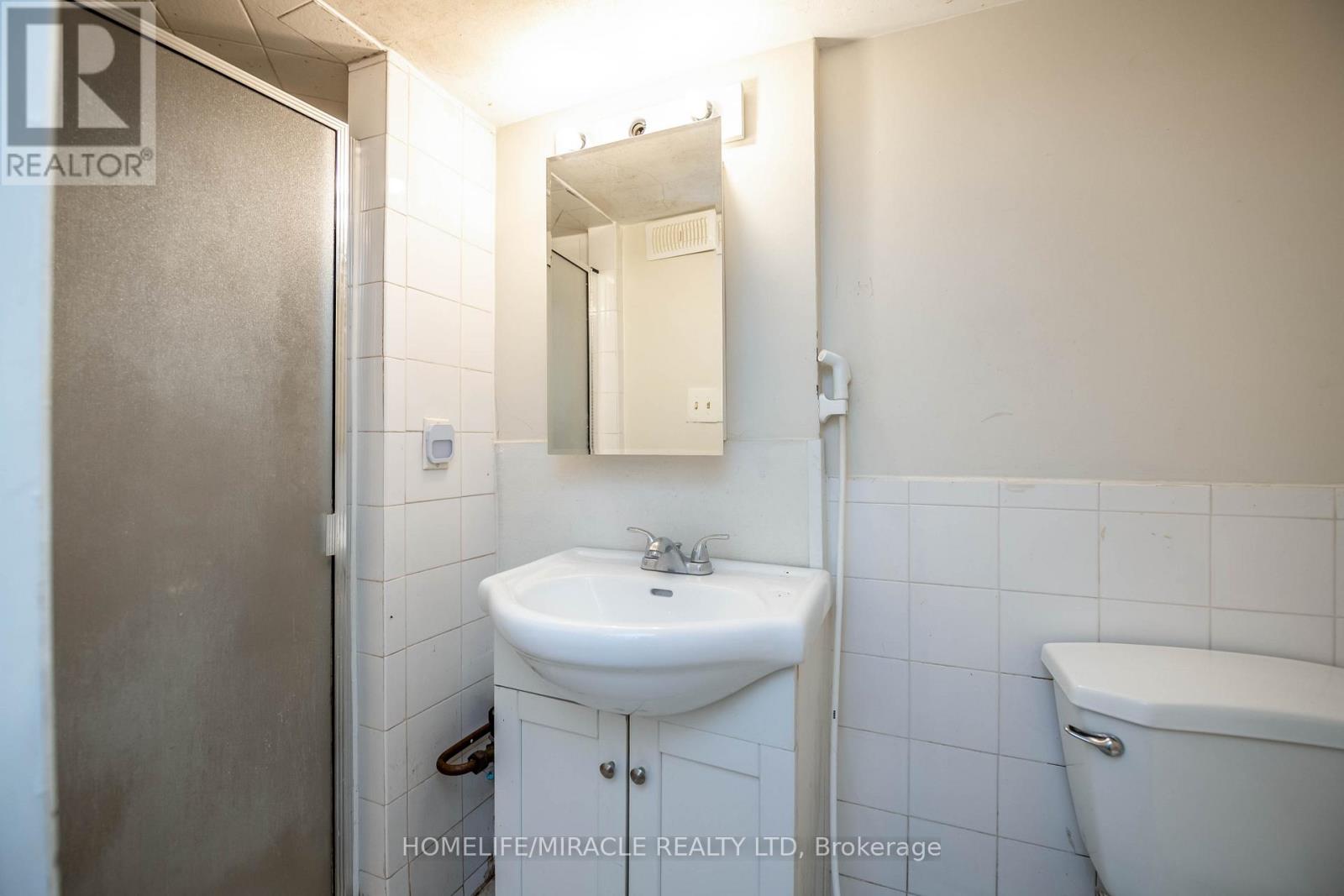 4428 HOMEWOOD AVENUE - 39