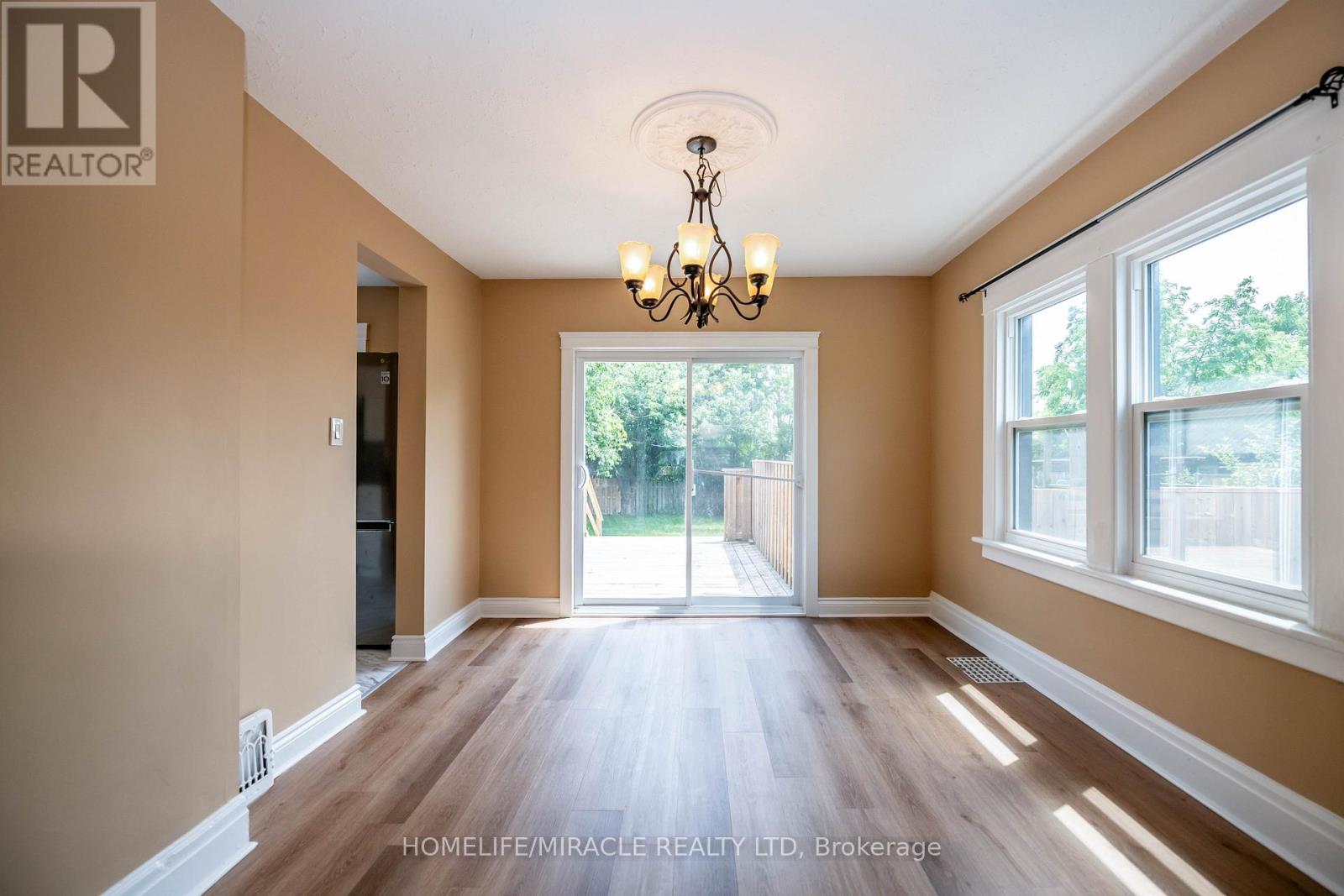 4428 HOMEWOOD AVENUE - 41