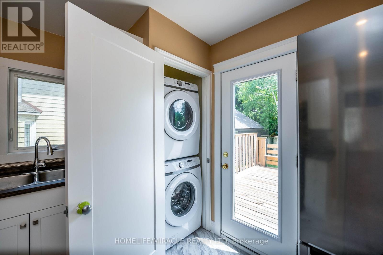 4428 HOMEWOOD AVENUE - 44
