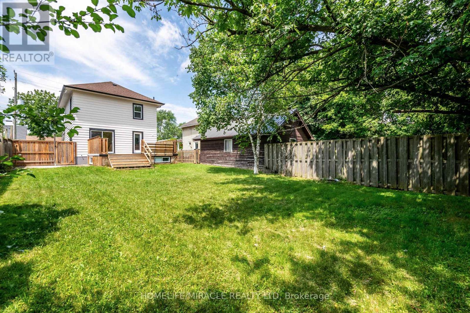 4428 HOMEWOOD AVENUE - 9