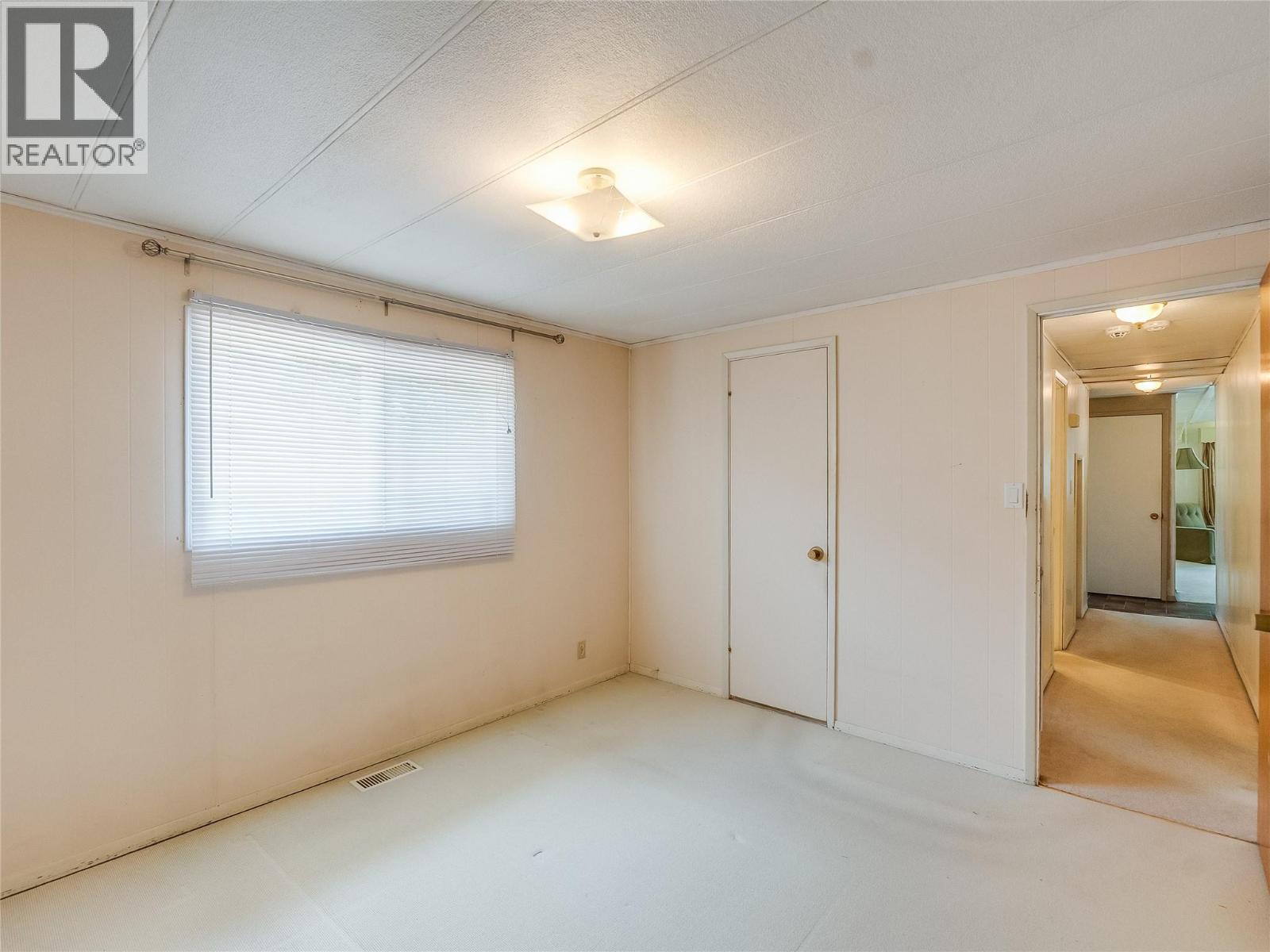 2625 6th Avenue - 19