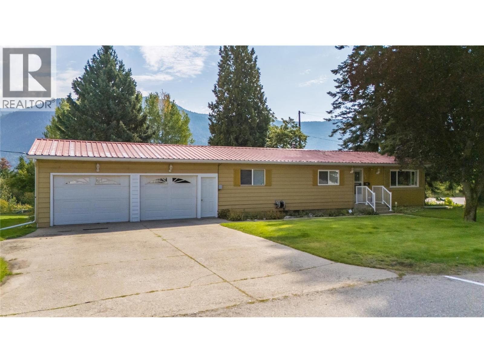 2625 6th Avenue - 2
