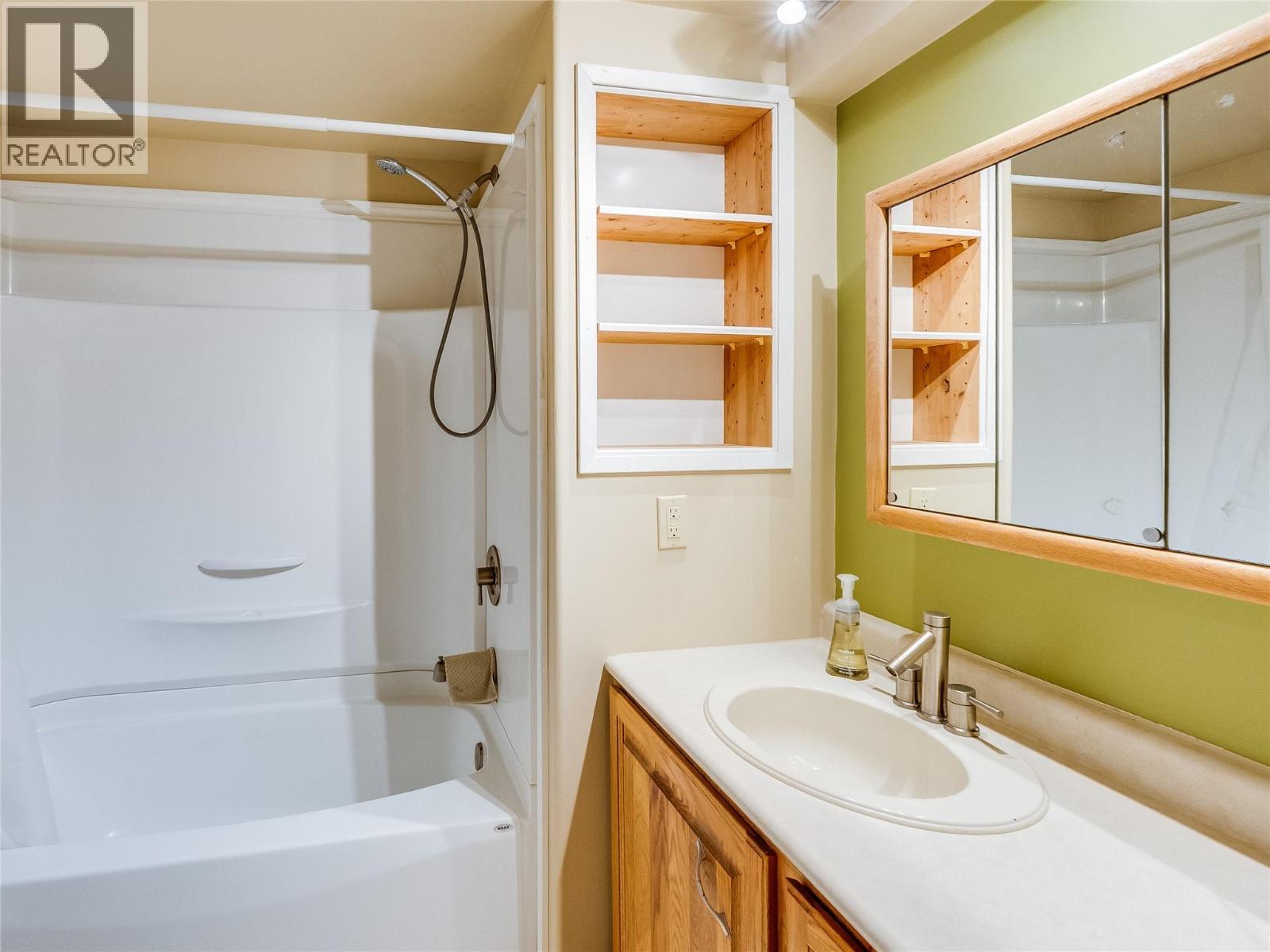 2625 6th Avenue - 21