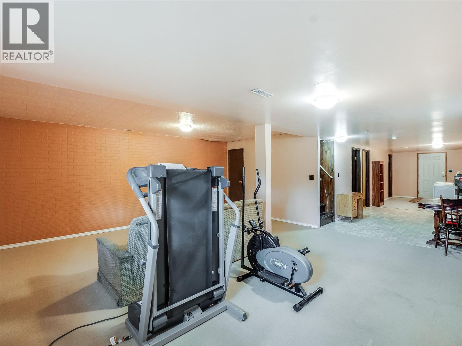 2625 6th Avenue - 30