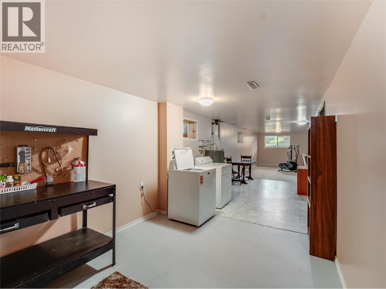 2625 6th Avenue - 32