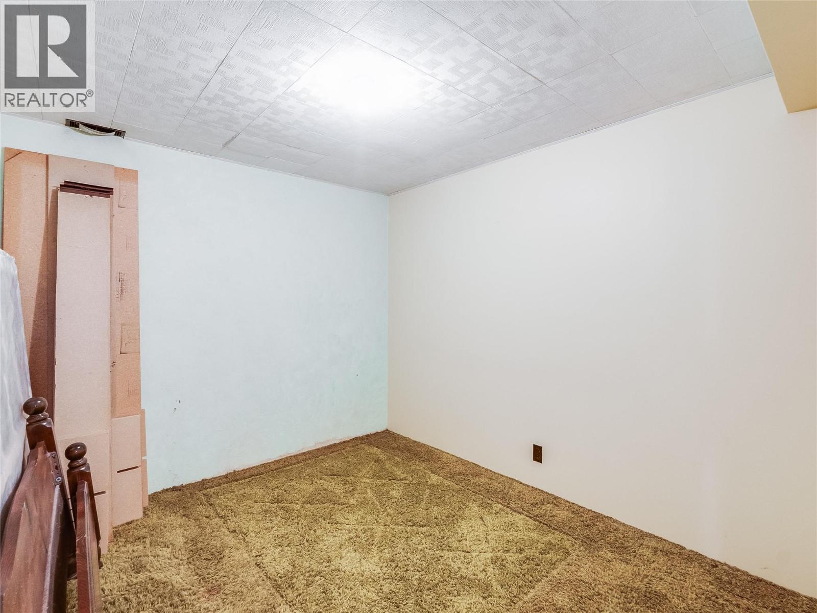 2625 6th Avenue - 35