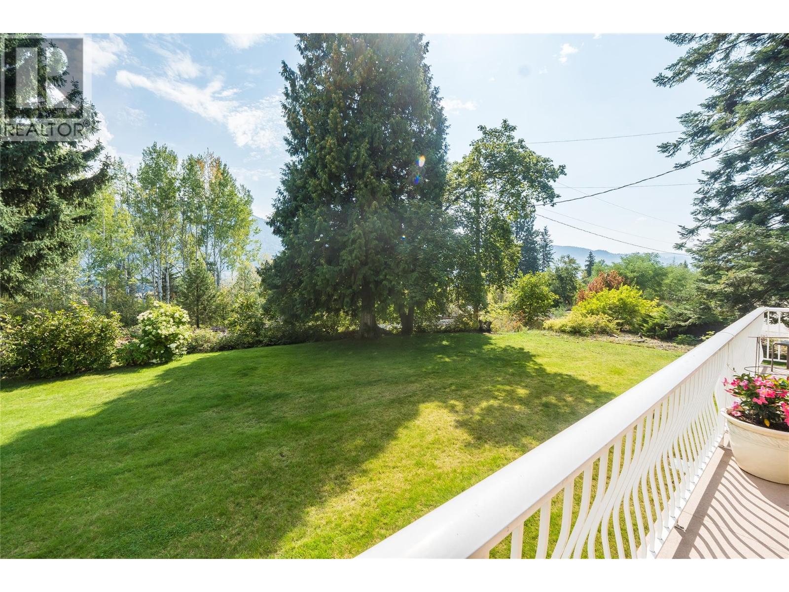 2625 6th Avenue - 4