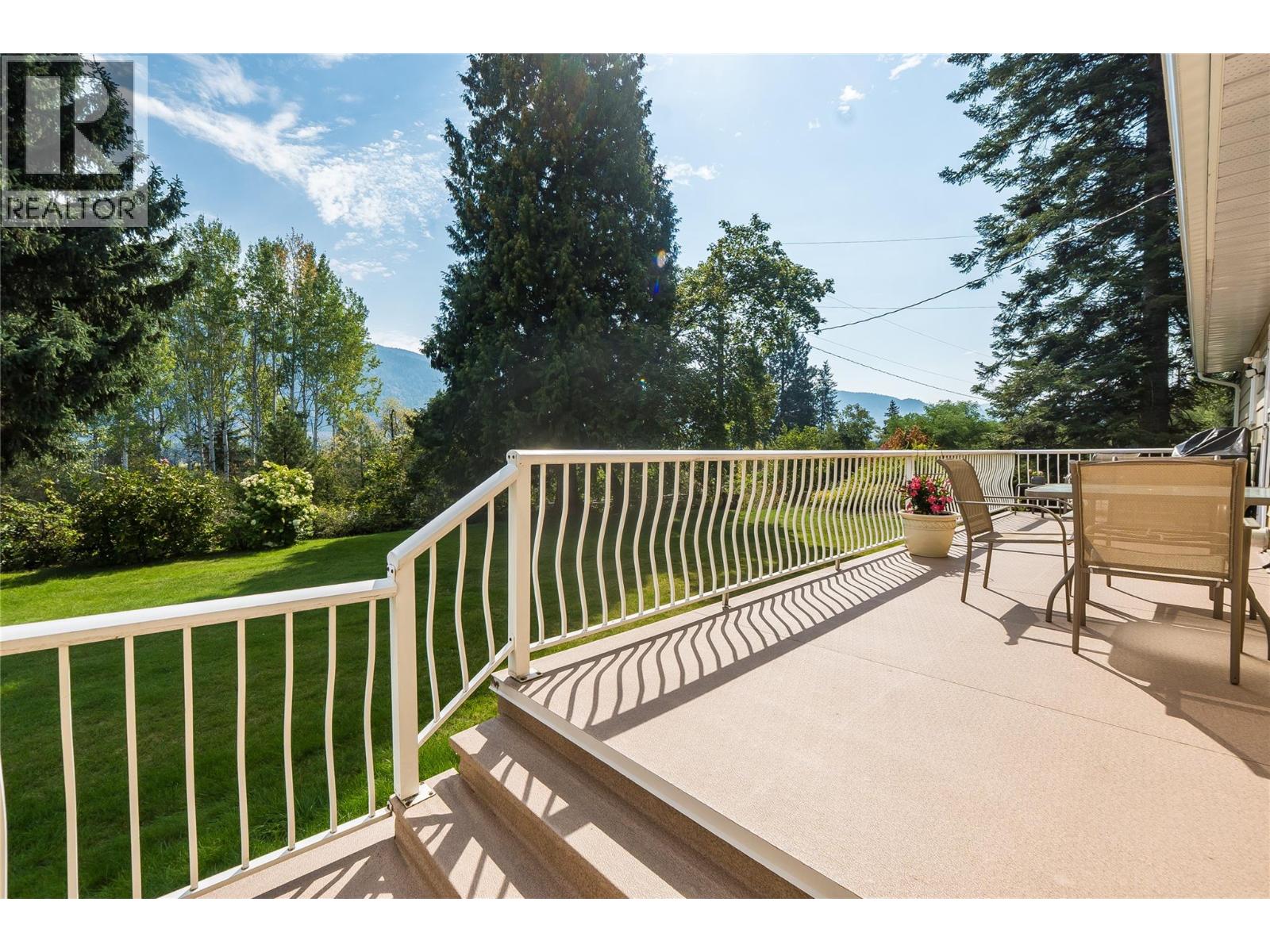 2625 6th Avenue - 49