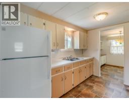 2625 6th Avenue, Castlegar, BC V1N2W3 Photo 17