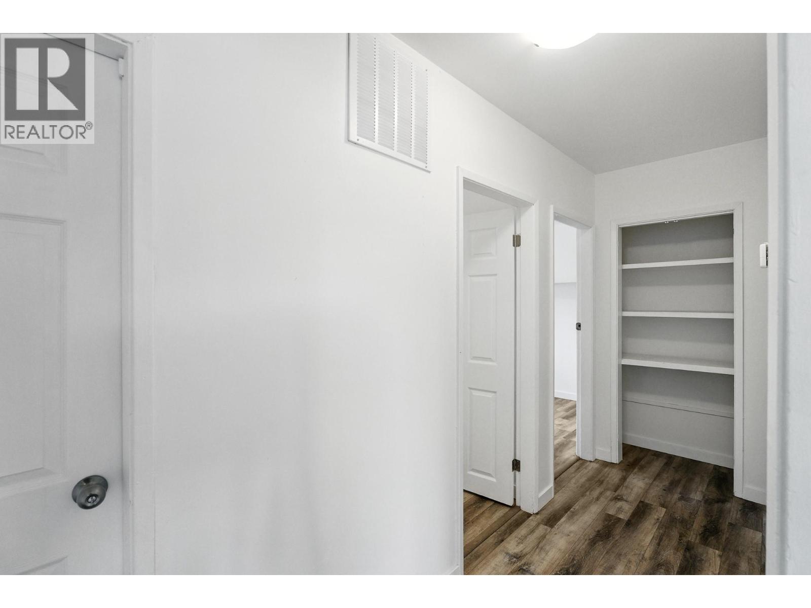 2564 Coutlee Avenue - 12