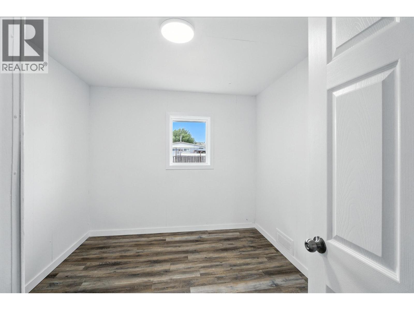 2564 Coutlee Avenue - 18