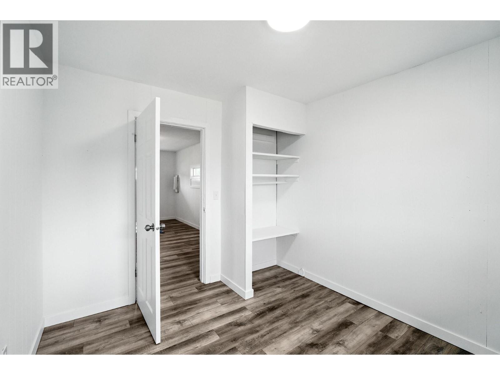 2564 Coutlee Avenue - 14
