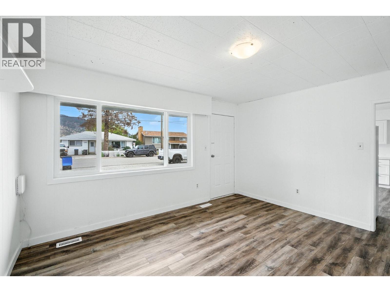 2564 Coutlee Avenue - 3
