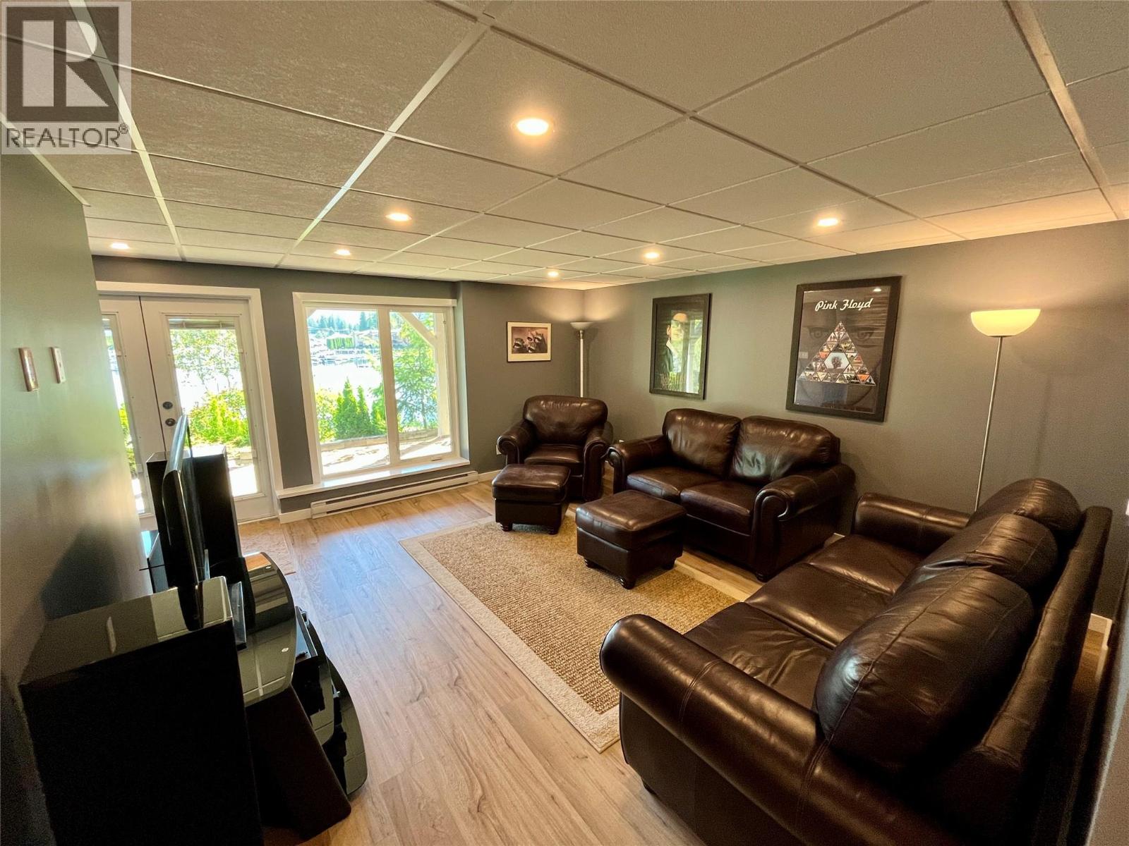  417 Old Spallumcheen Road, Sicamous