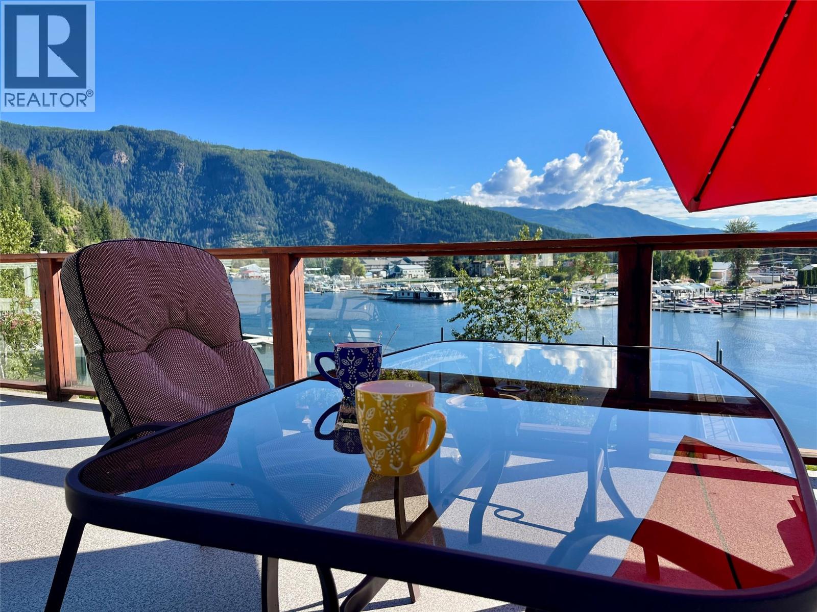  417 Old Spallumcheen Road, Sicamous