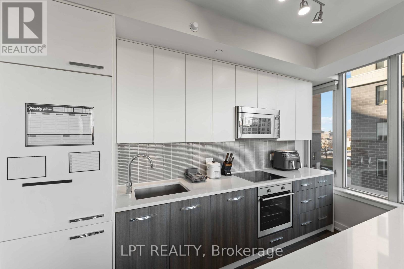 2 Bed, 2 Bath Apartment for Rent in Ottawa – 307 – 111 CHAMPAGNE AVENUE S, Ottawa – MLS# X13448348 - Image 23