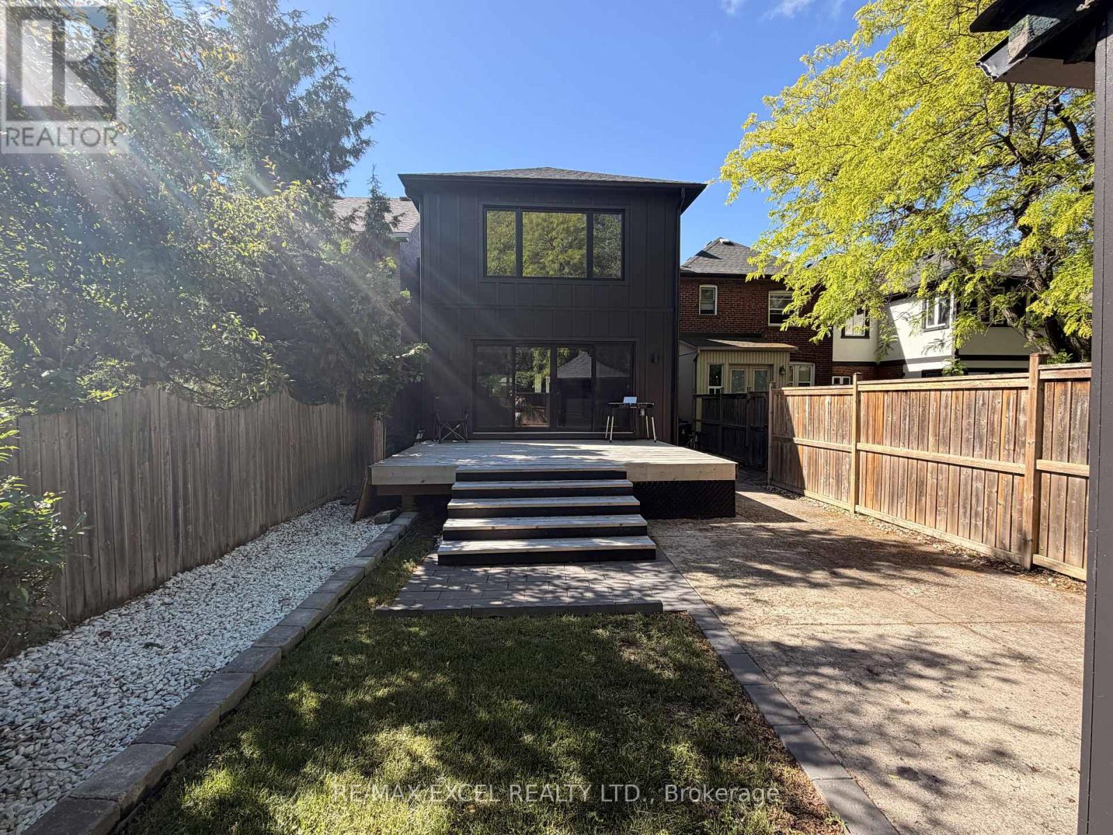 34 RAYMOND AVENUE - 34