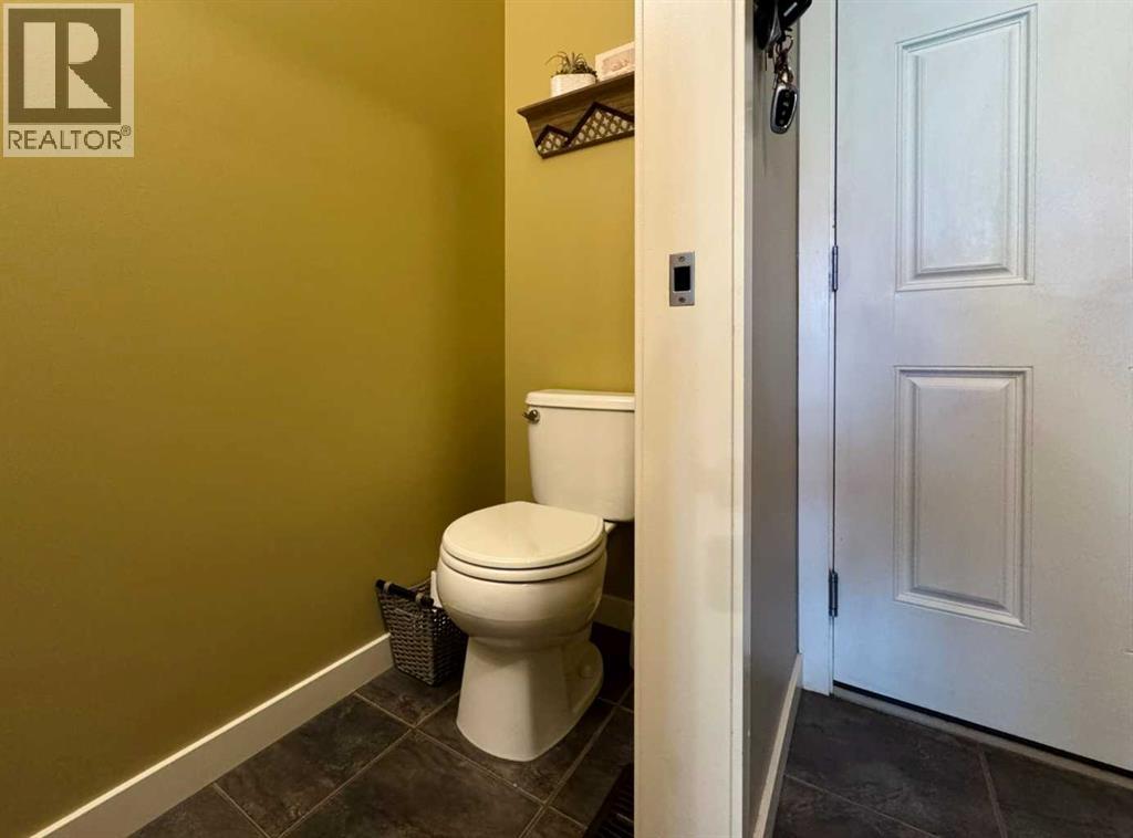 2-pc Bathroom