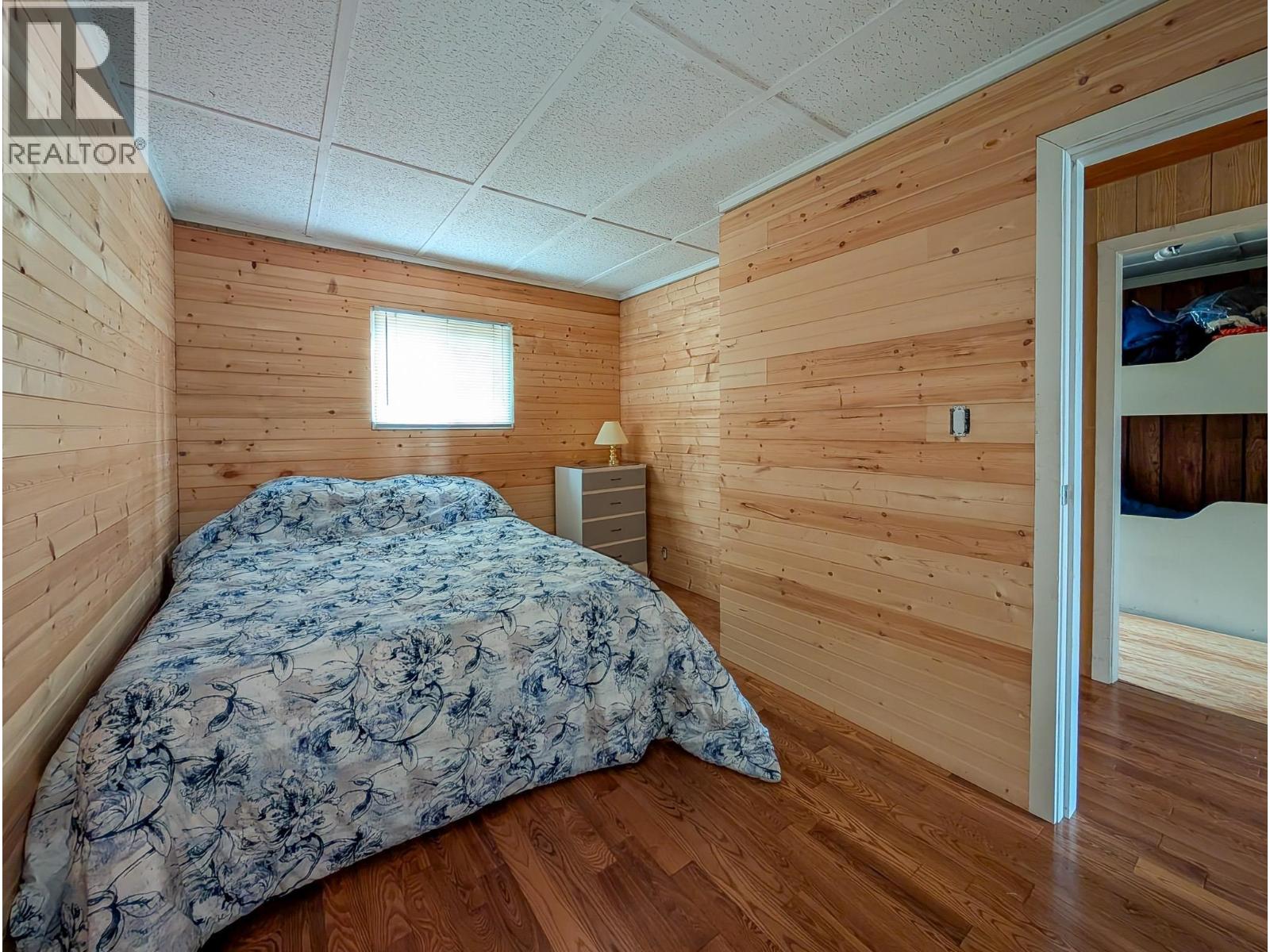 52470 LLOYD DRIVE - Image 25