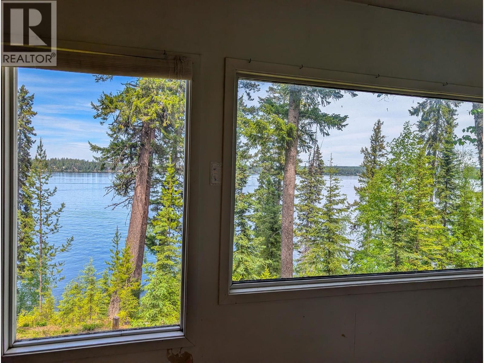 52470 LLOYD DRIVE - 33