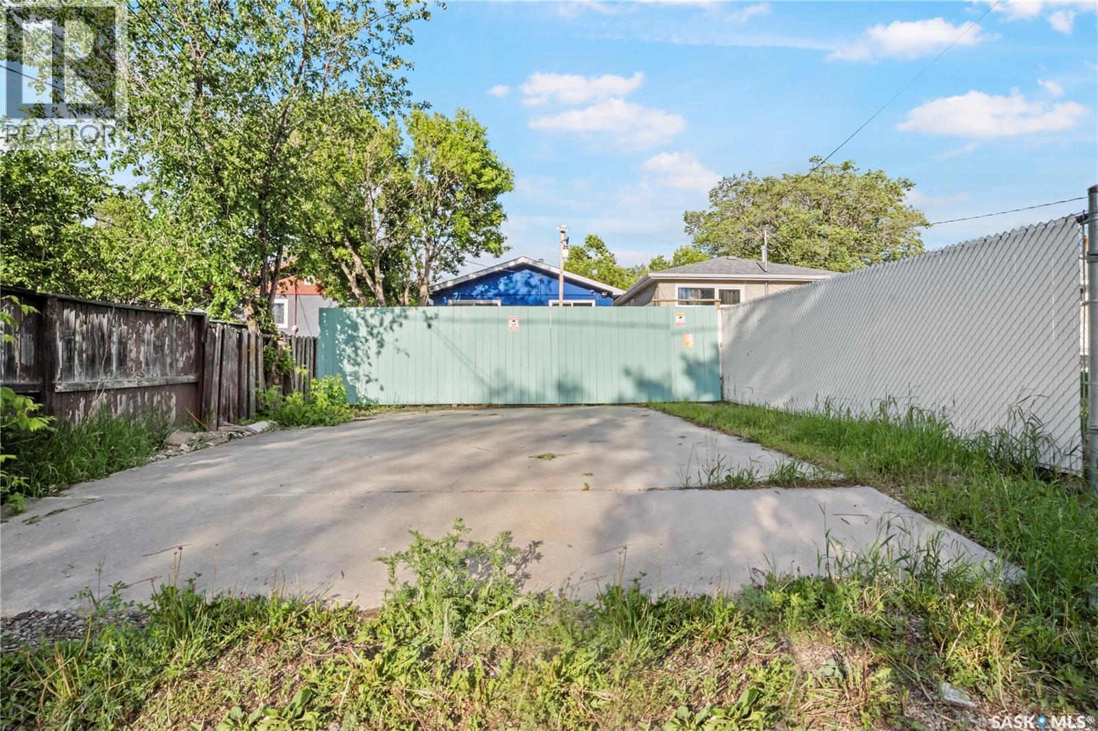 664 Retallack STREET - 29