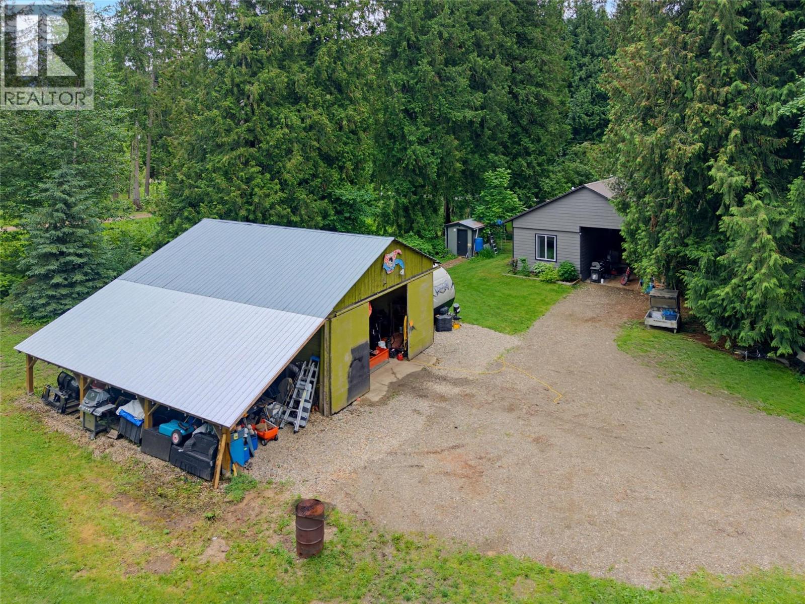 1989 Bundus Road, Sicamous
