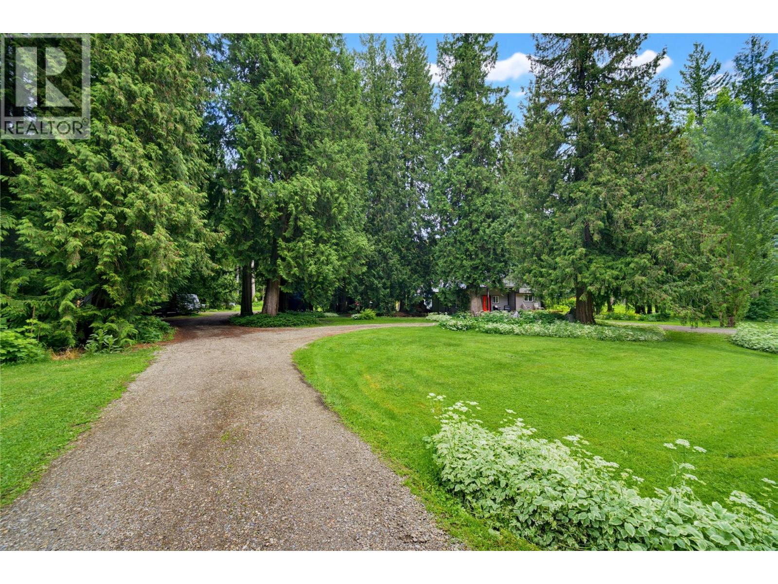  1989 Bundus Road, Sicamous