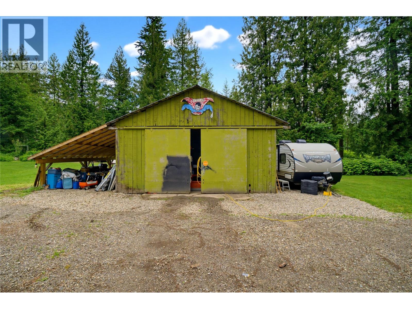  1989 Bundus Road, Sicamous
