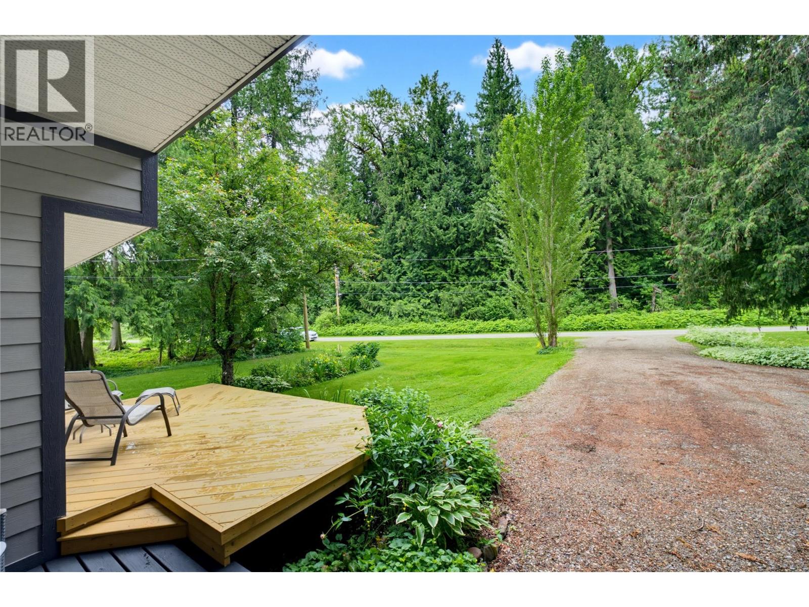  1989 Bundus Road, Sicamous