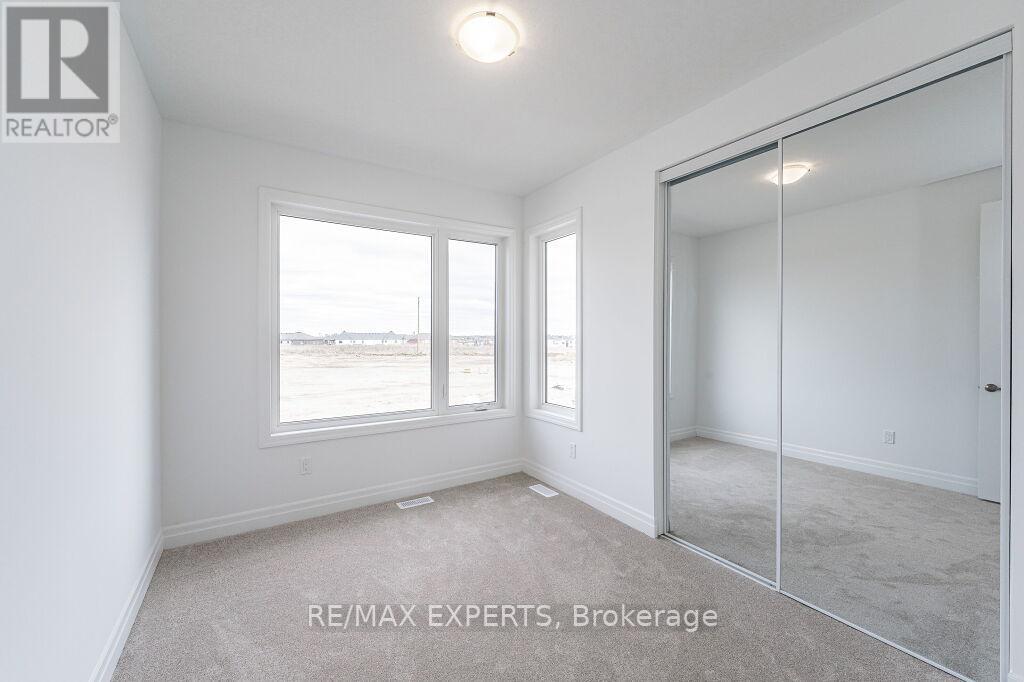 177 ROSENBERG WAY - 23