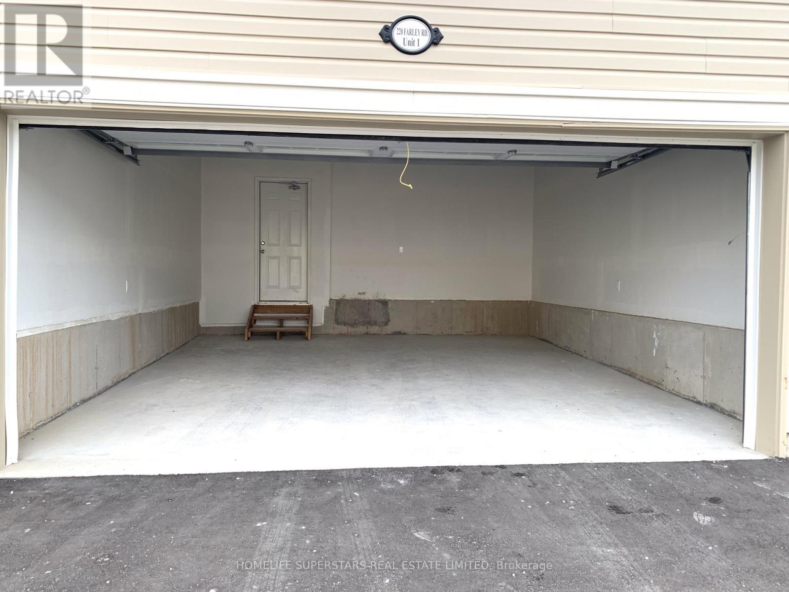 #1 220 FARLEY ROAD - 6