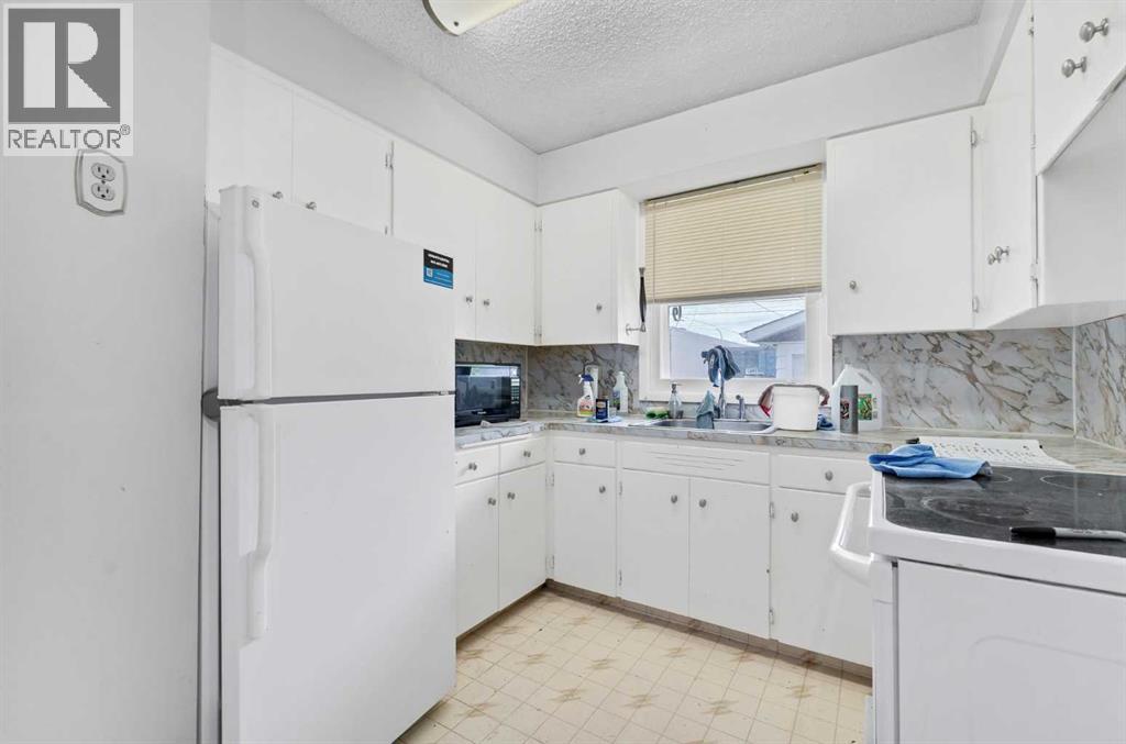 73 Mitchell Crescent NW — photo 11