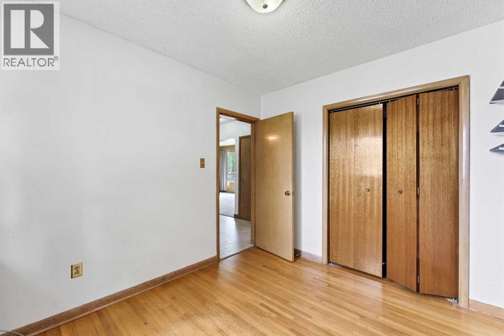 73 Mitchell Crescent NW — photo 17