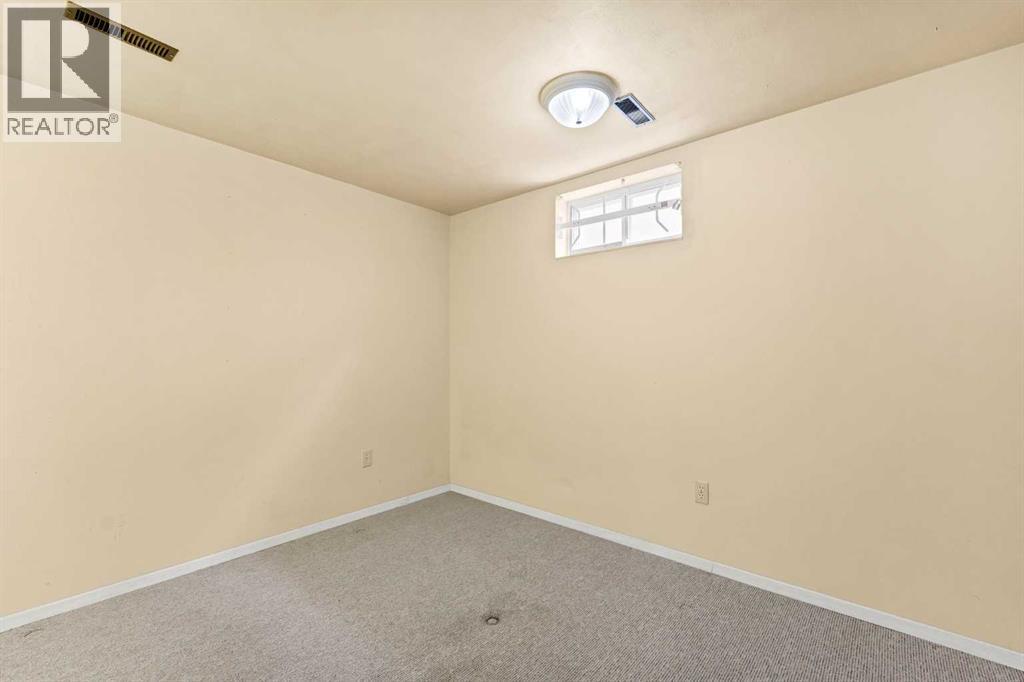 73 Mitchell Crescent NW — photo 24