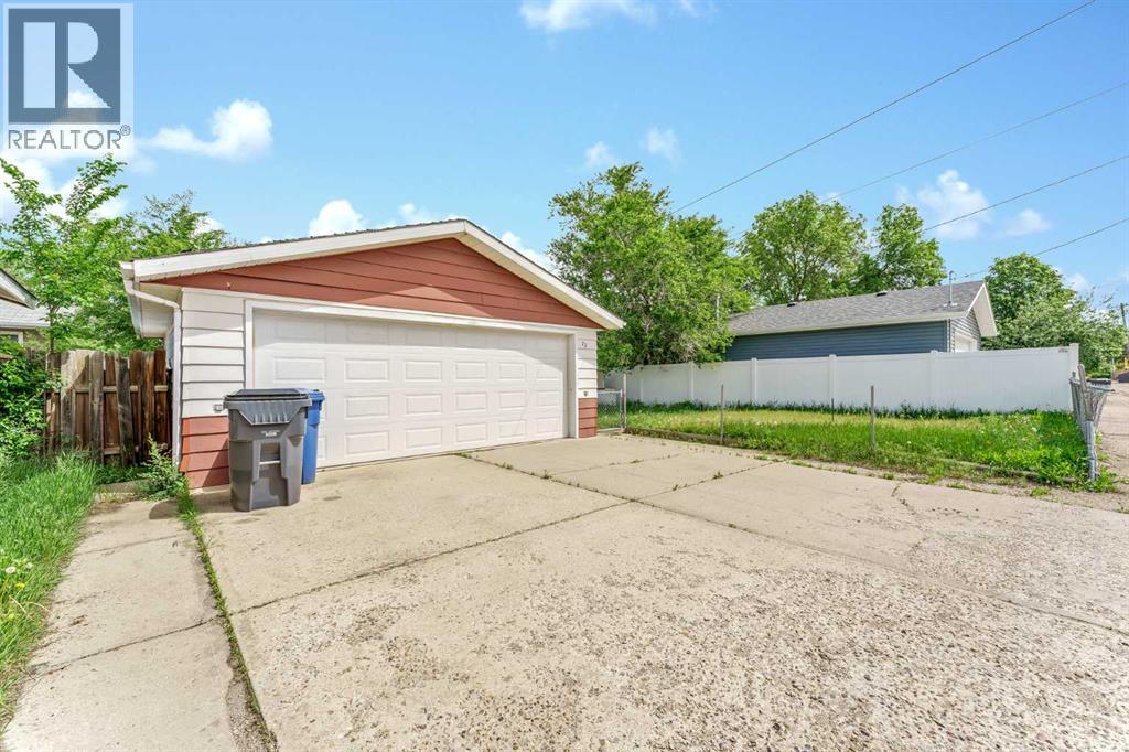 73 Mitchell Crescent NW — photo 37