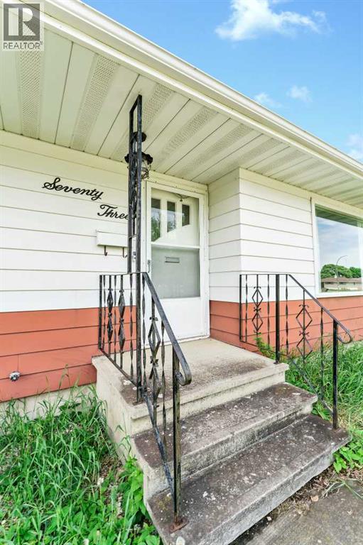 73 Mitchell Crescent NW - photo 4