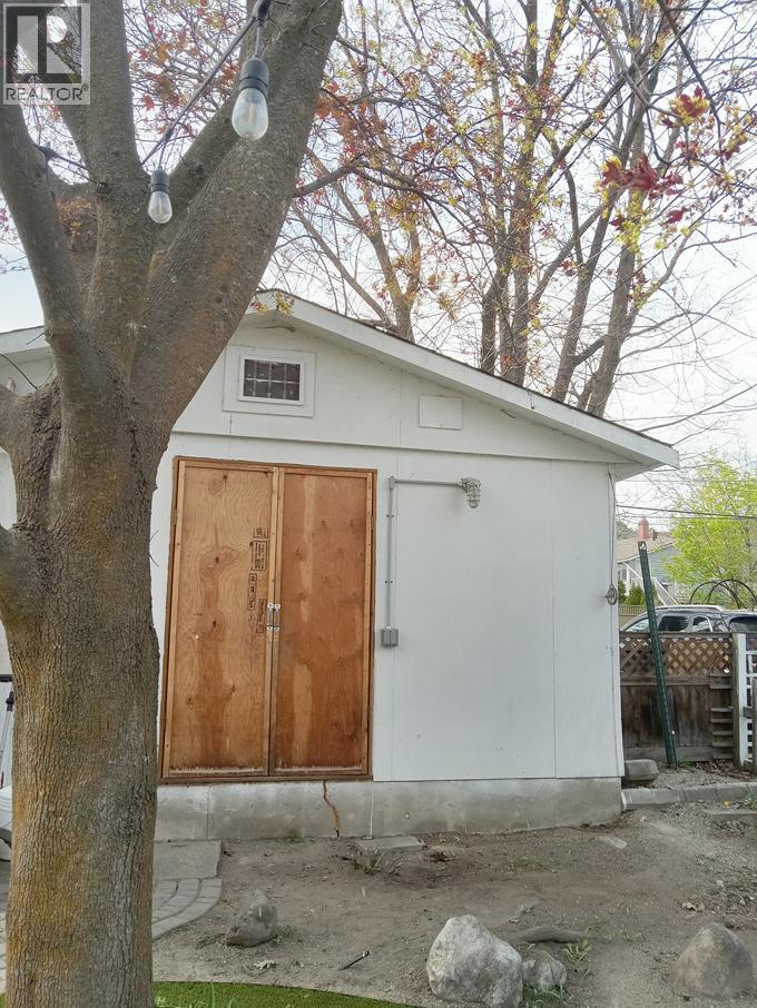 4208 33 Street - 45